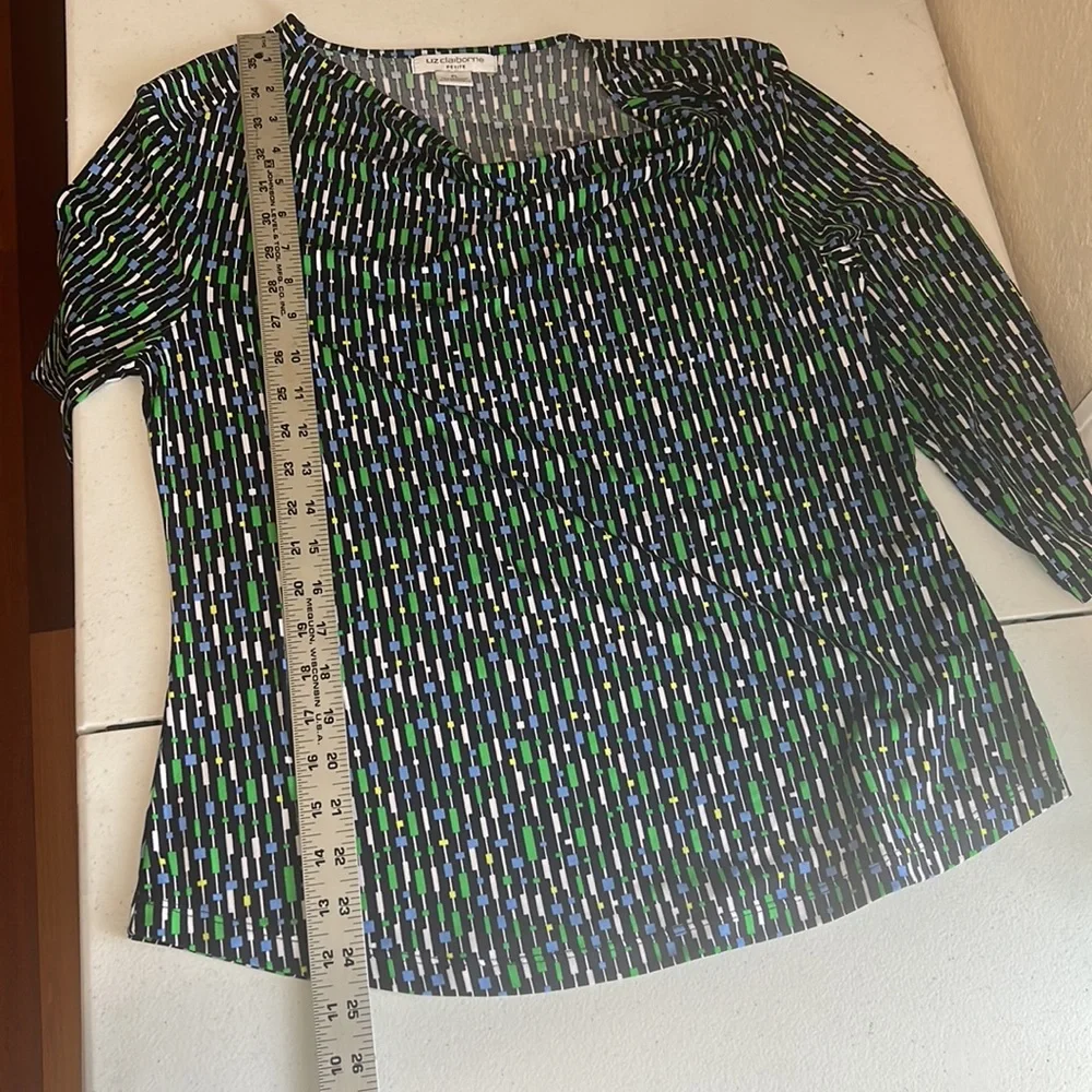Liz Claiborne, Colorful Print, 3/4 Sleeve Top, Size LP - Picture 7 of 7